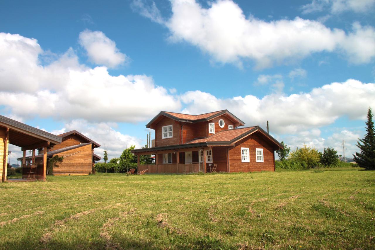 Evolution Camp Hotel SantʼIppolito Kültér fotó